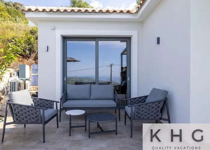 Casa Del Sole With Infinity Pool In Mousata! * Mousata