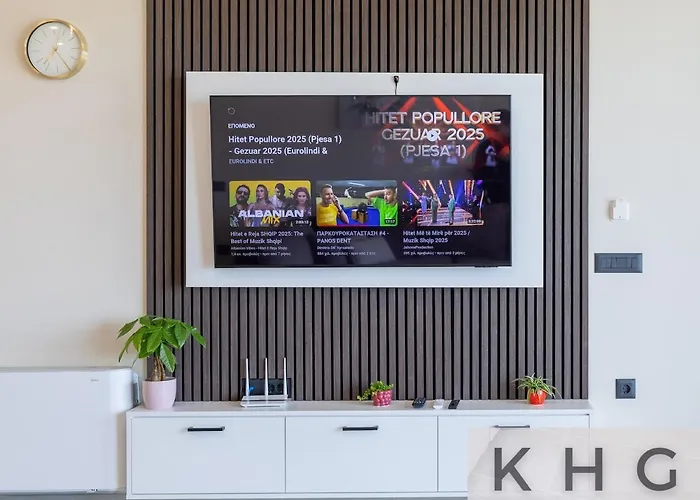 Casa Del Sole With Infinity Pool In Mousata!