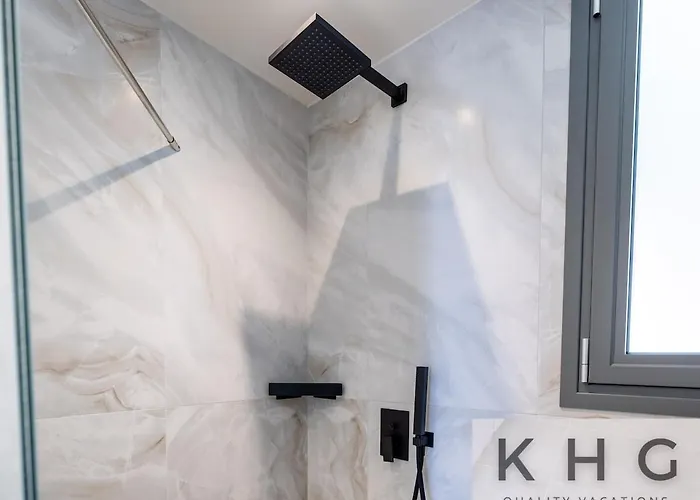 Vila Casa Del Sole With Infinity Pool In Mousata!