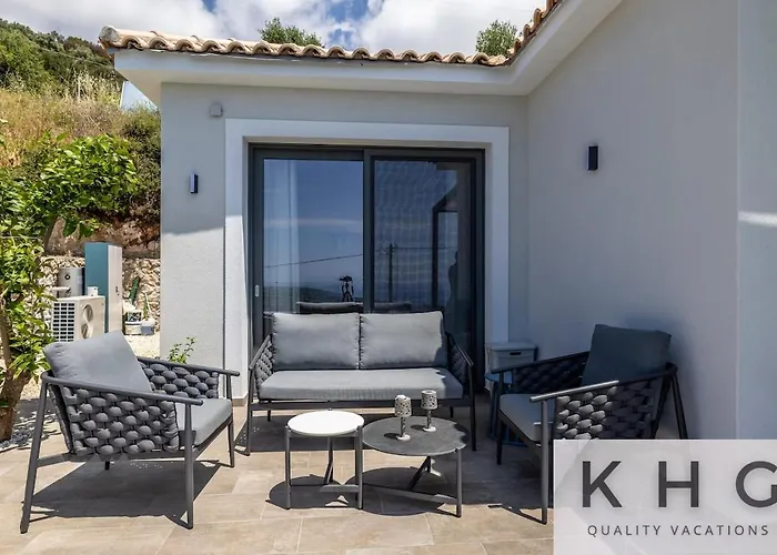 Casa Del Sole With Infinity Pool In Mousata! Vila *