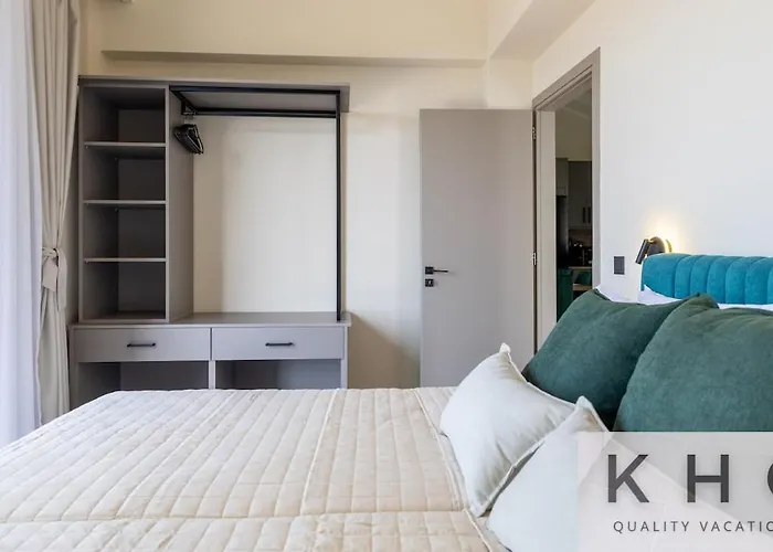 Casa Del Sole With Infinity Pool In Mousata! Mousata