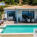 Casa Del Sole With Infinity Pool In Mousata! فيلة